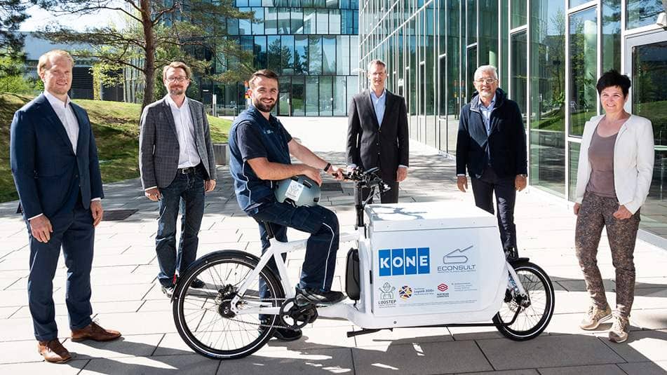 V Rakúsku prešli servisní technici spoločnosti KONE na bezuhlíkové e-bicykle a skútre.