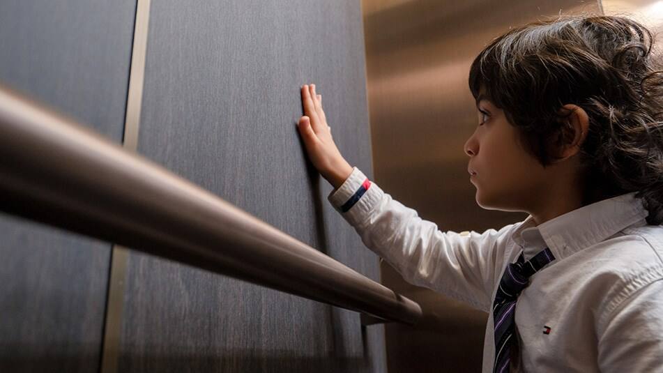 Tento nástroj vám pomôže vybrať správne materiály, ktoré budú vyhovovať vašim architektonickým predstavám aj požiadavkám na bezpečnosť