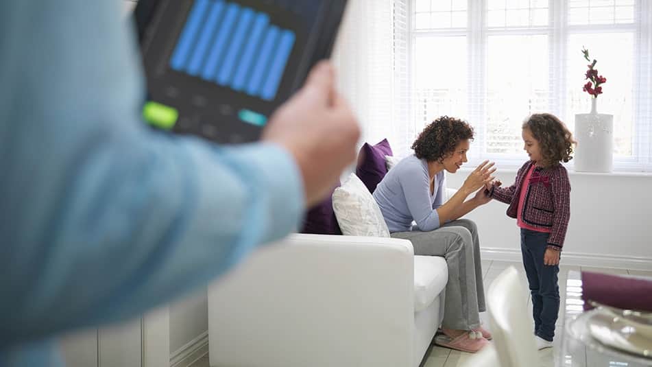 Jednoduché kroky, ako napríklad úprava teploty v miestnosti, vetranie a osvetlenie, vám môžu pomôcť okamžite ušetriť peniaze.